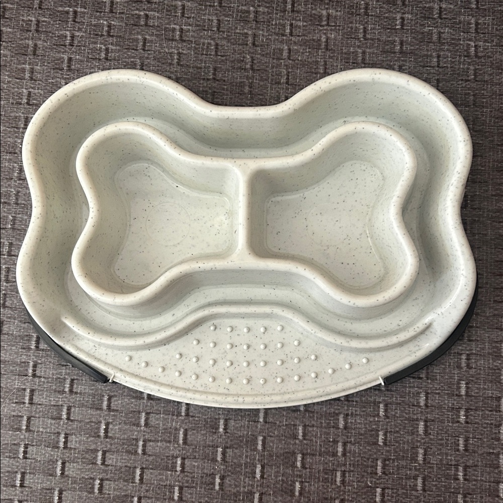 Speckled Dog Bone Shaped Feeding dish NWOT